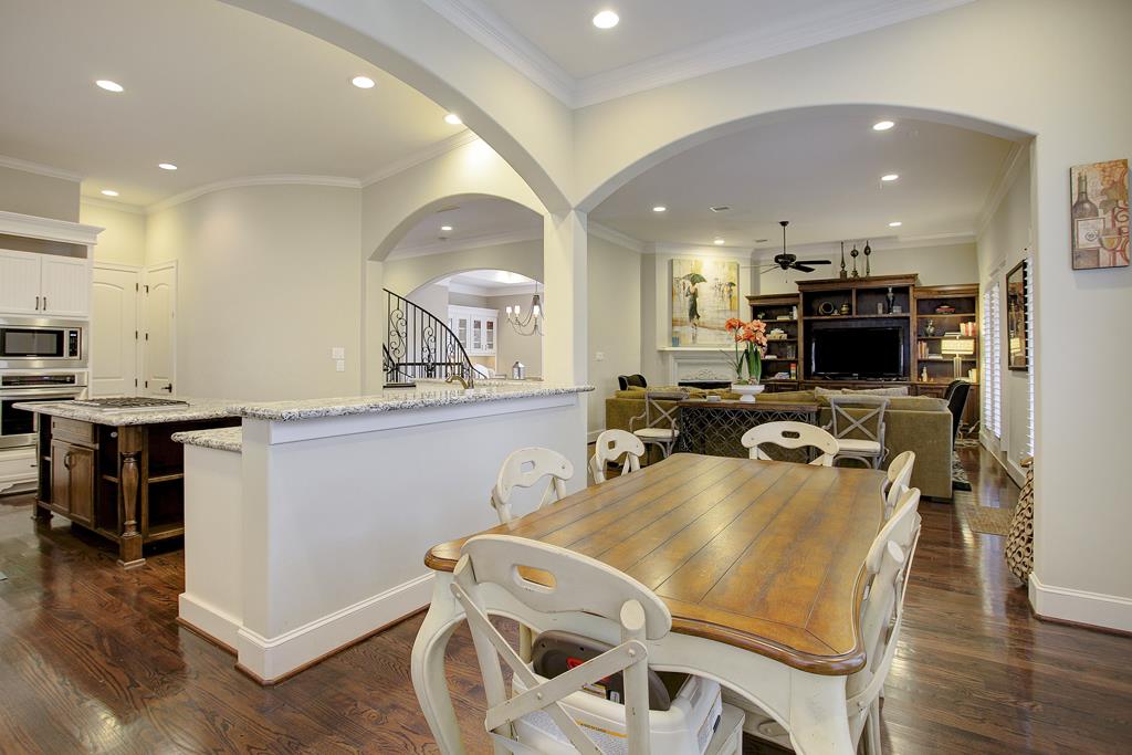 Avalon Place Houston Homes, Real Estate, Neighborhood